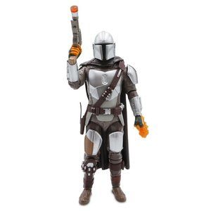 The Mandalorian Talking Action Figure – Star Wars